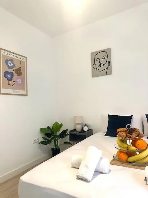 Pizarro Apartments ! Málaga 0*,  España